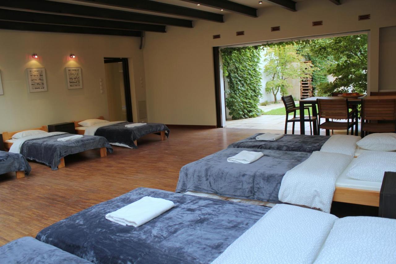 Apartment With Garden In City Center Krakow Ngoại thất bức ảnh